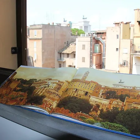 Apartment Attico Al Colosseo Con Vista *