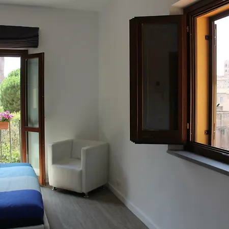 Apartment Attico Al Colosseo Con Vista *