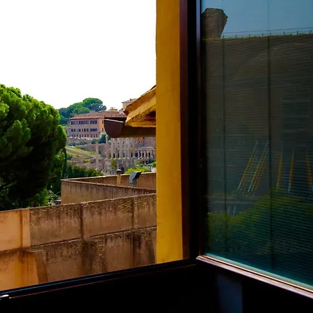 Apartment Attico Al Colosseo Con Vista Rome