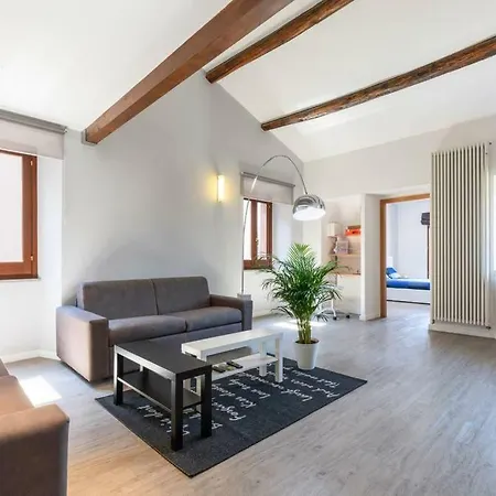 Attico Al Colosseo Con Vista Apartment Rome