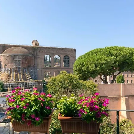 Apartment Attico Al Colosseo Con Vista *