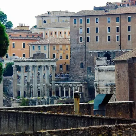Attico Al Colosseo Con Vista * Rome